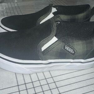 Size 11 Youth Vans